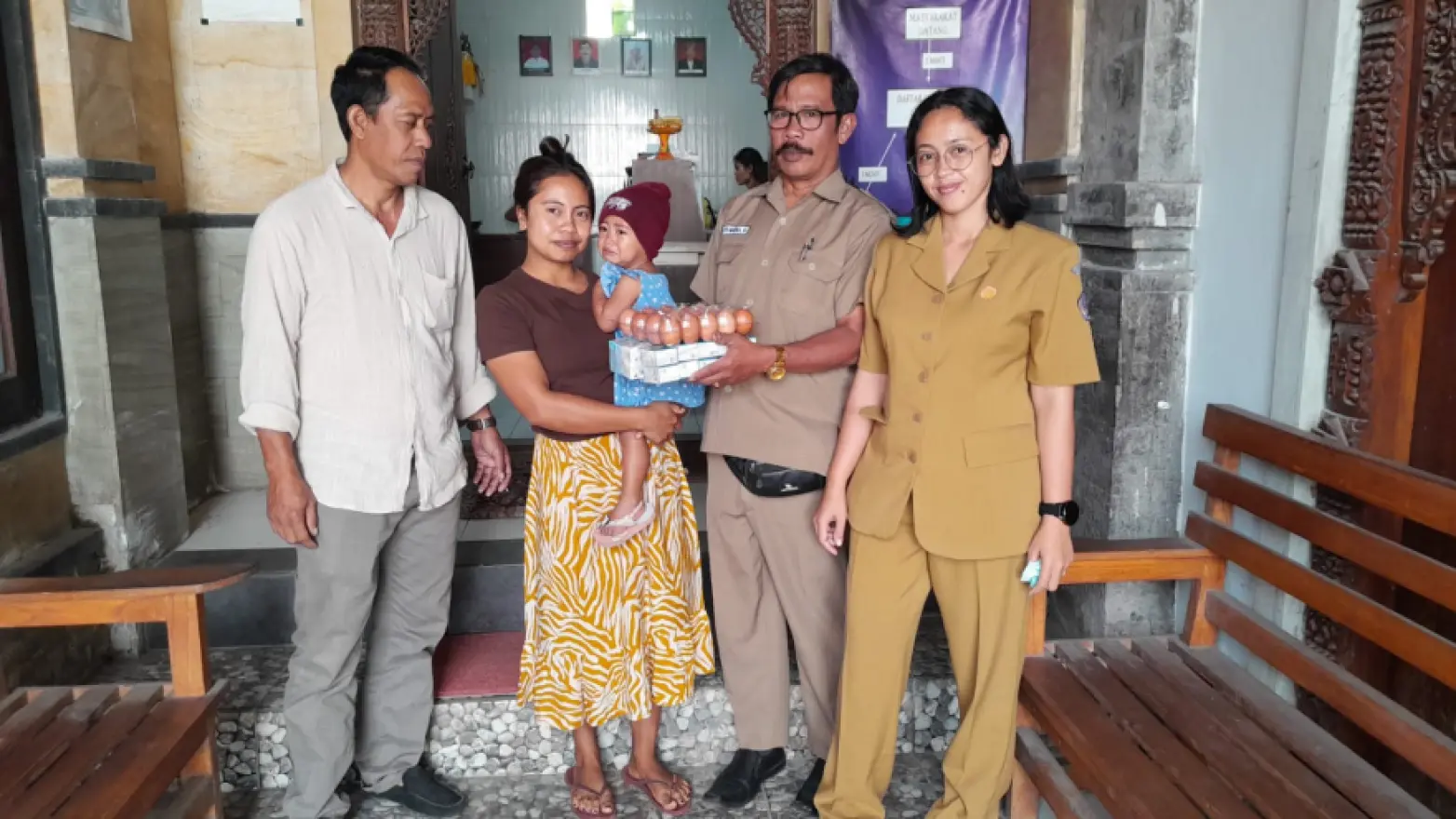 Penyerahan PMT bagi Balitai terindikasi Stunting